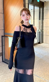 モデル：163cm（着用サイズ：FREE　着用カラー：BLK）