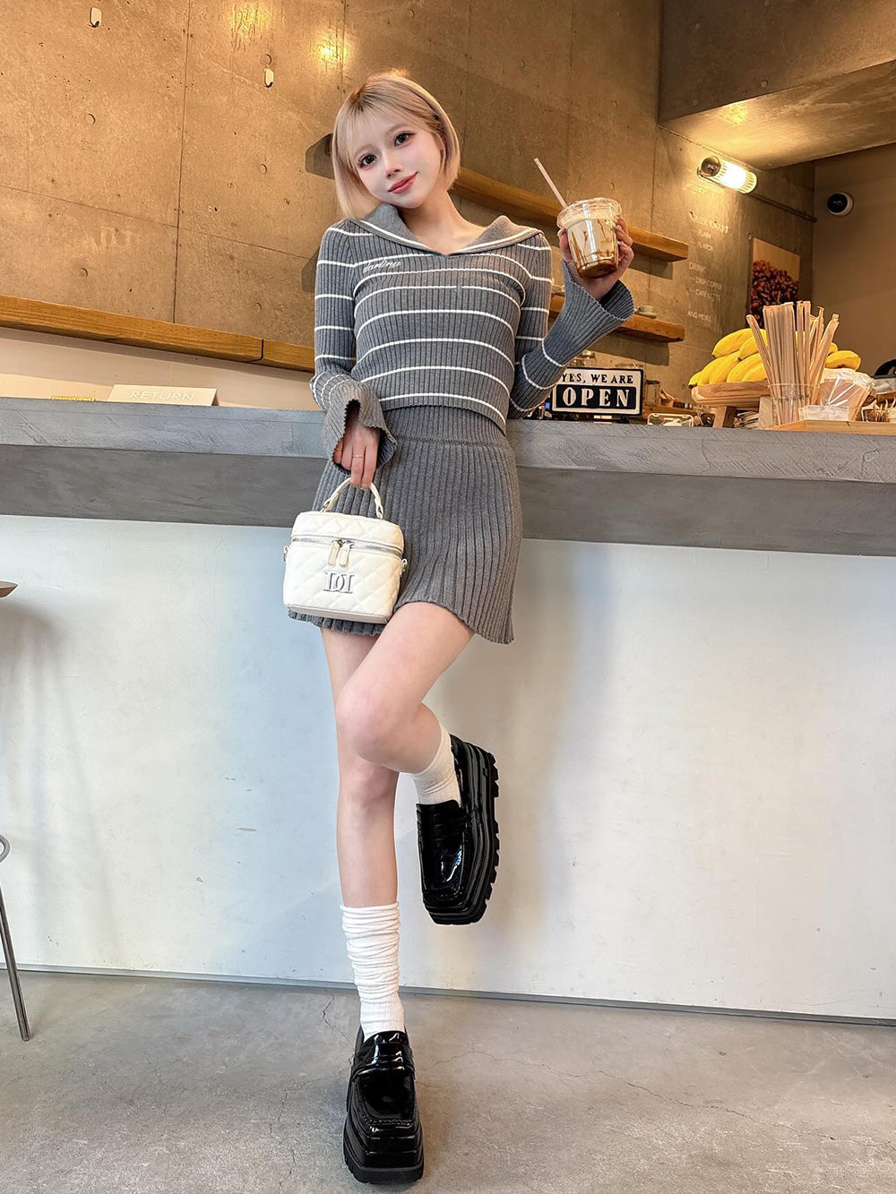 モデル：155cm（着用サイズ：FREE　着用カラー：GRY）