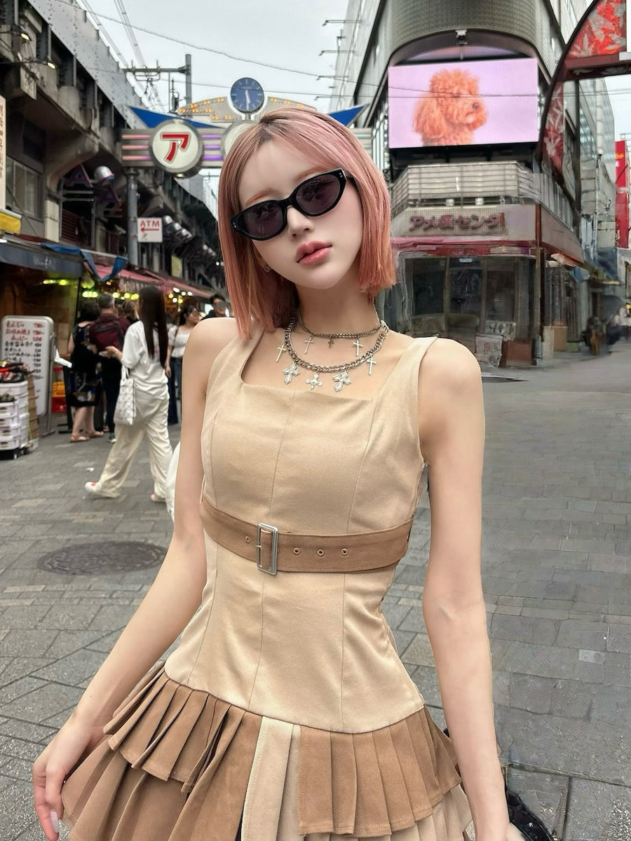 モデル：165cm（着用サイズ：FREE　着用カラー：BEG）