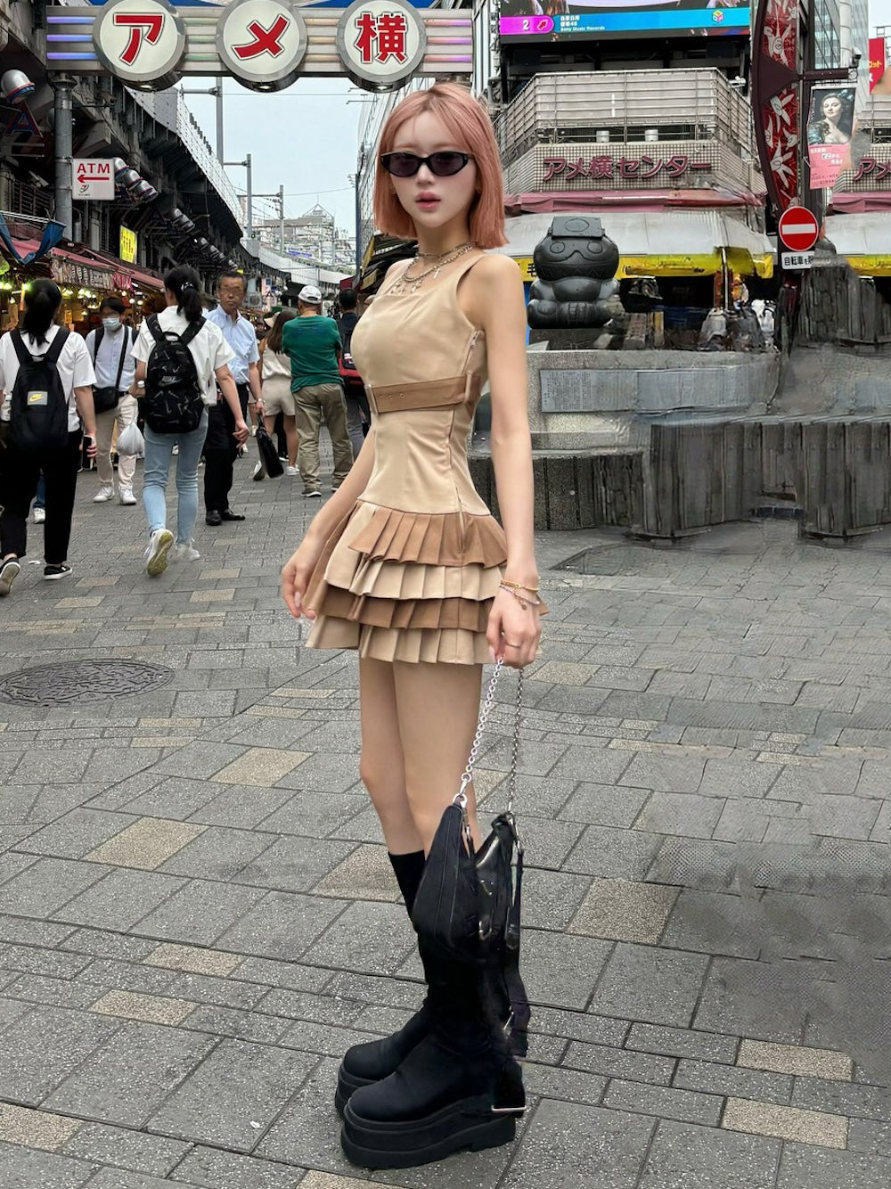 モデル：165cm（着用サイズ：FREE　着用カラー：BEG）