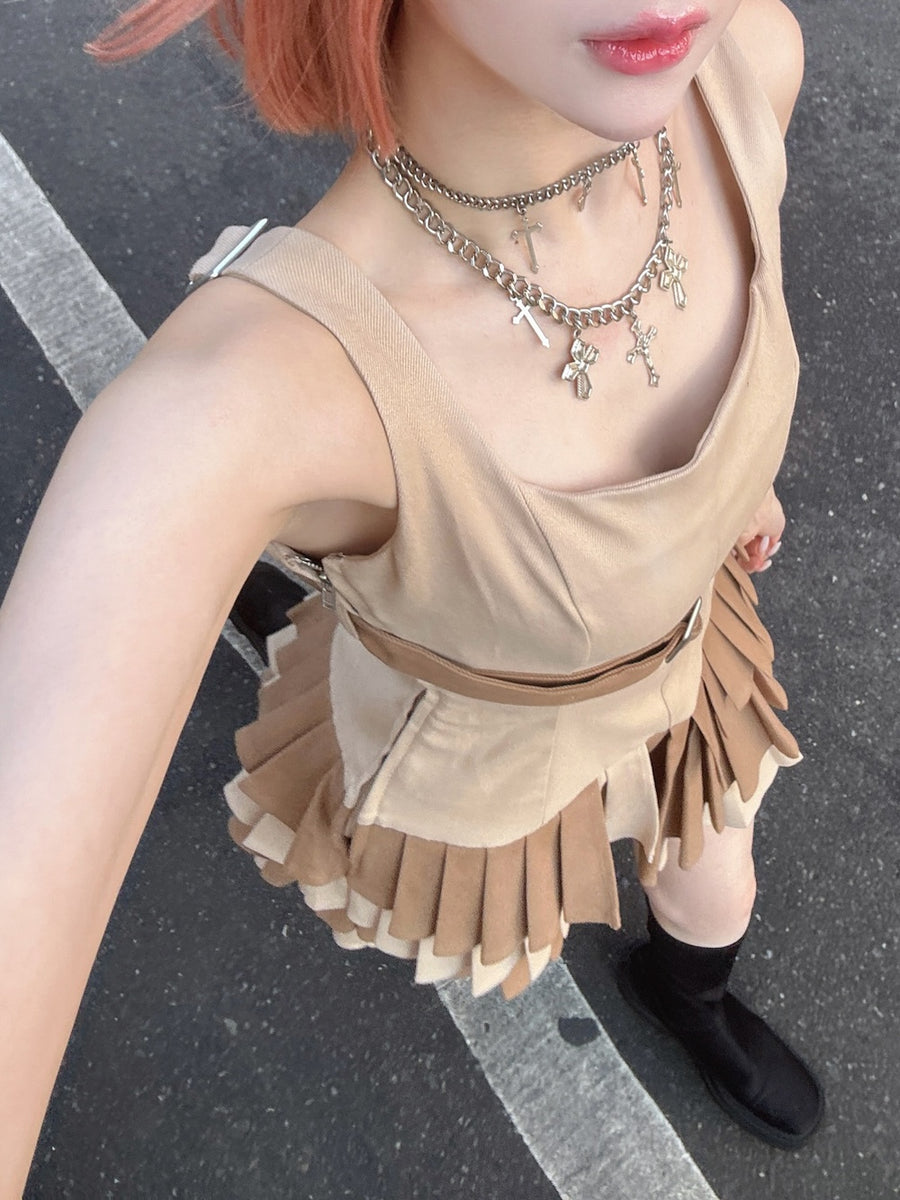 モデル：165cm（着用サイズ：FREE　着用カラー：BEG）