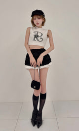 モデル：165cm（着用サイズ：FREE　着用カラー：BLK）