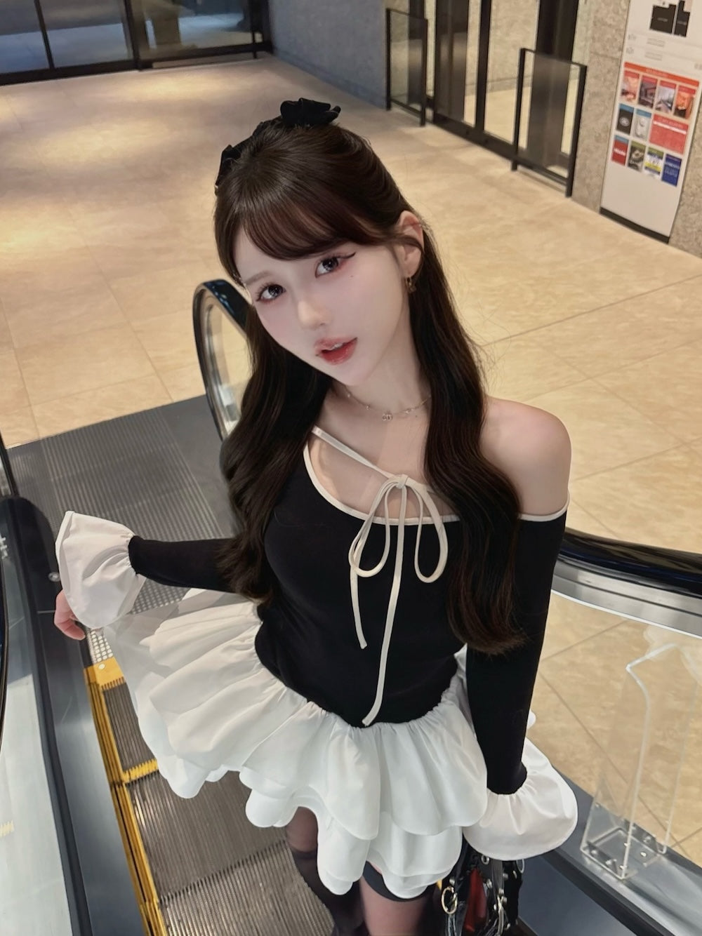 モデル：165cm（着用サイズ：FREE　着用カラー：BLK）