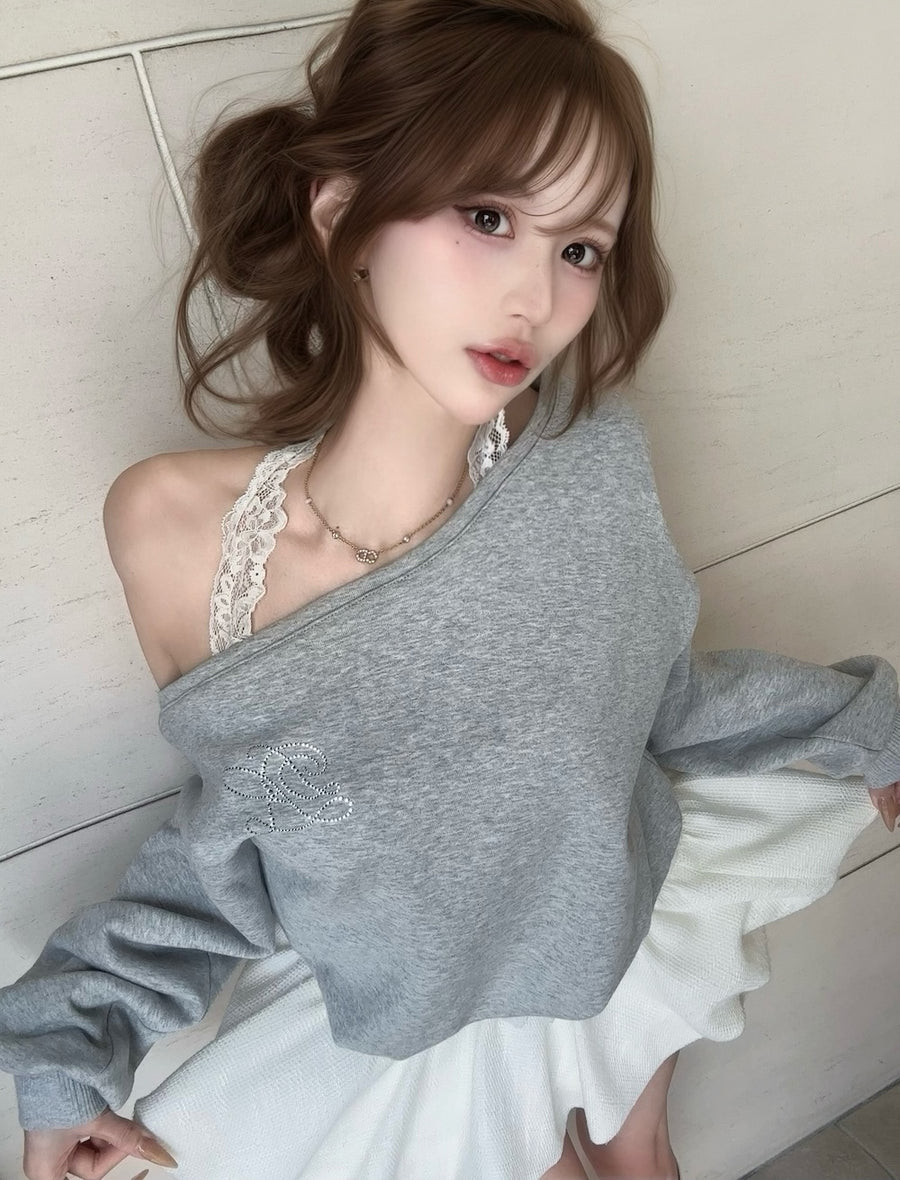 モデル：165cm（着用サイズ：FREE　着用カラー：GRY）