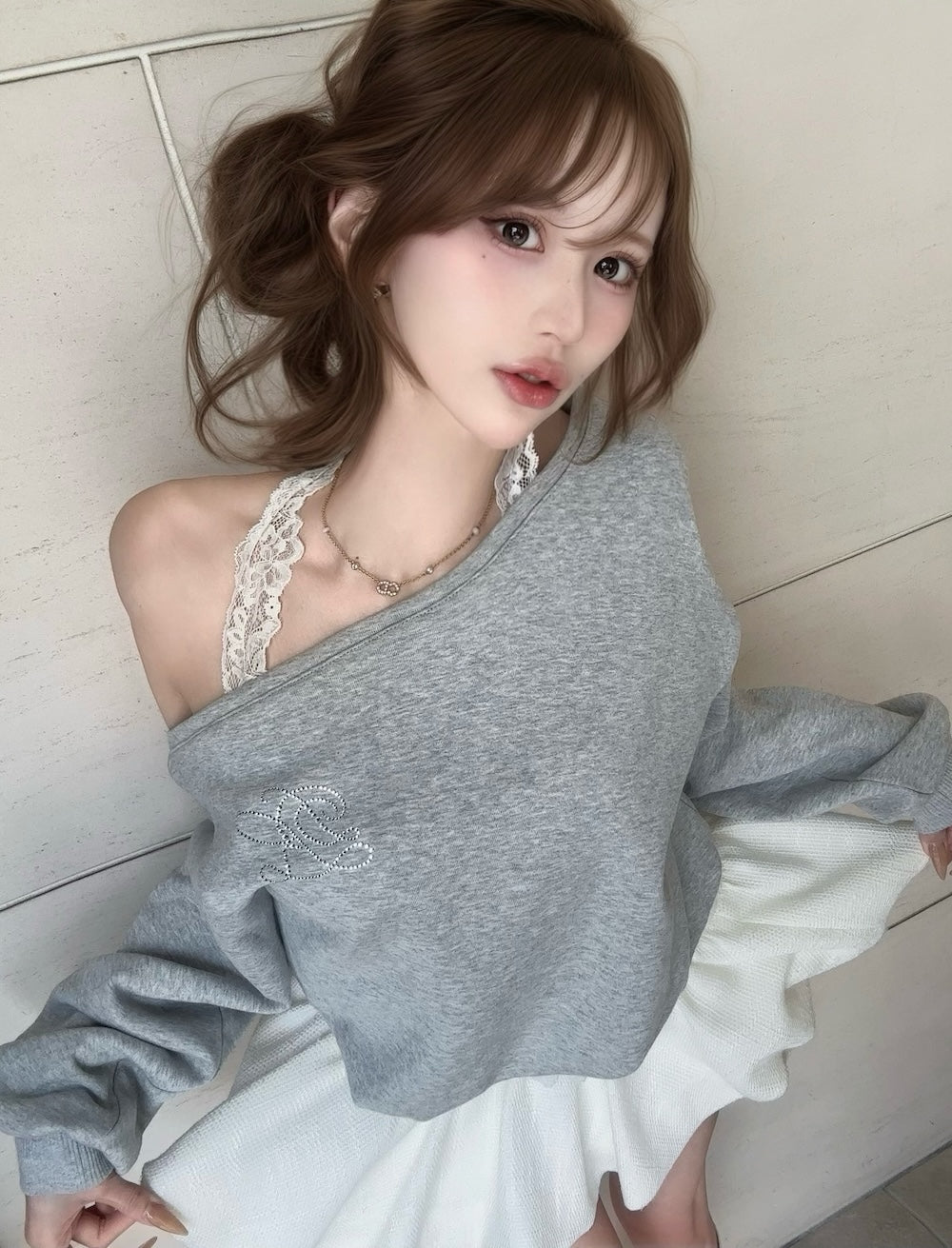 ホルターレースワンショルスウェットトップス