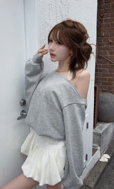 モデル：165cm（着用サイズ：FREE　着用カラー：GRY）