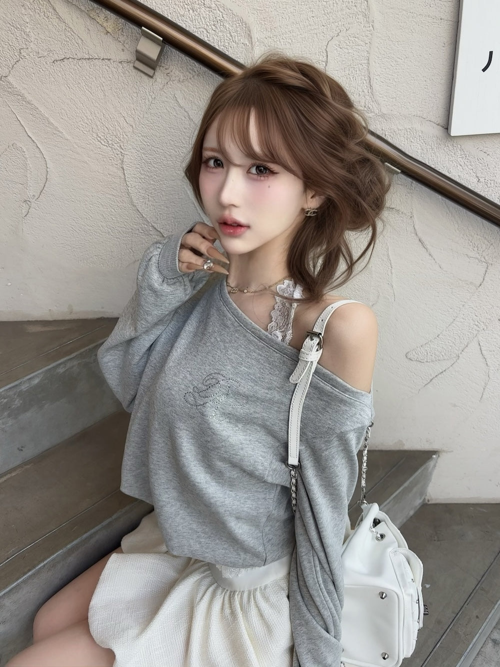 ホルターレースワンショルスウェットトップス