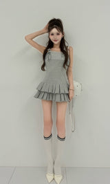 モデル：165cm（着用サイズ：FREE　着用カラー：GRY）