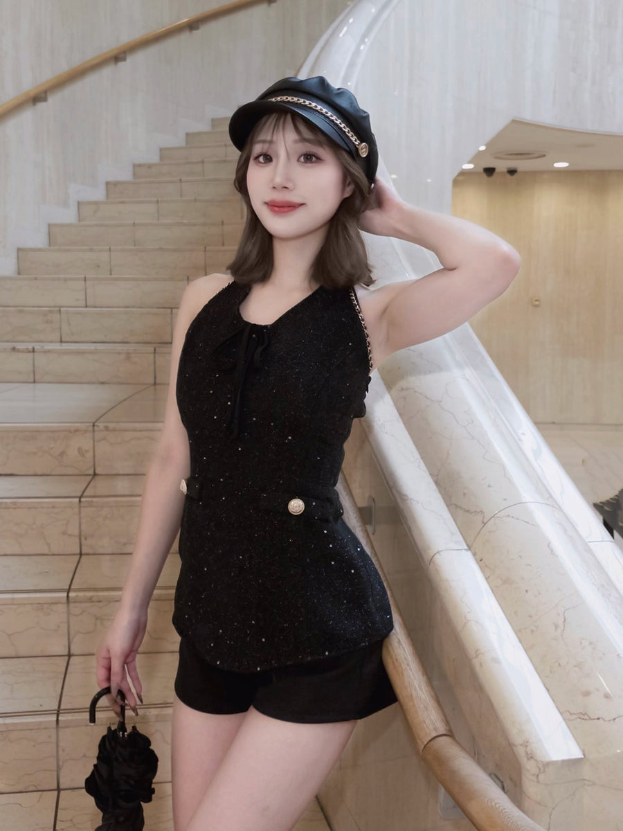 モデル：158cm（着用サイズ：FREE　着用カラー：BLK）