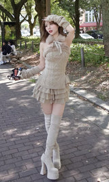 モデル：158cm（着用サイズ：FREE　着用カラー：BEG）