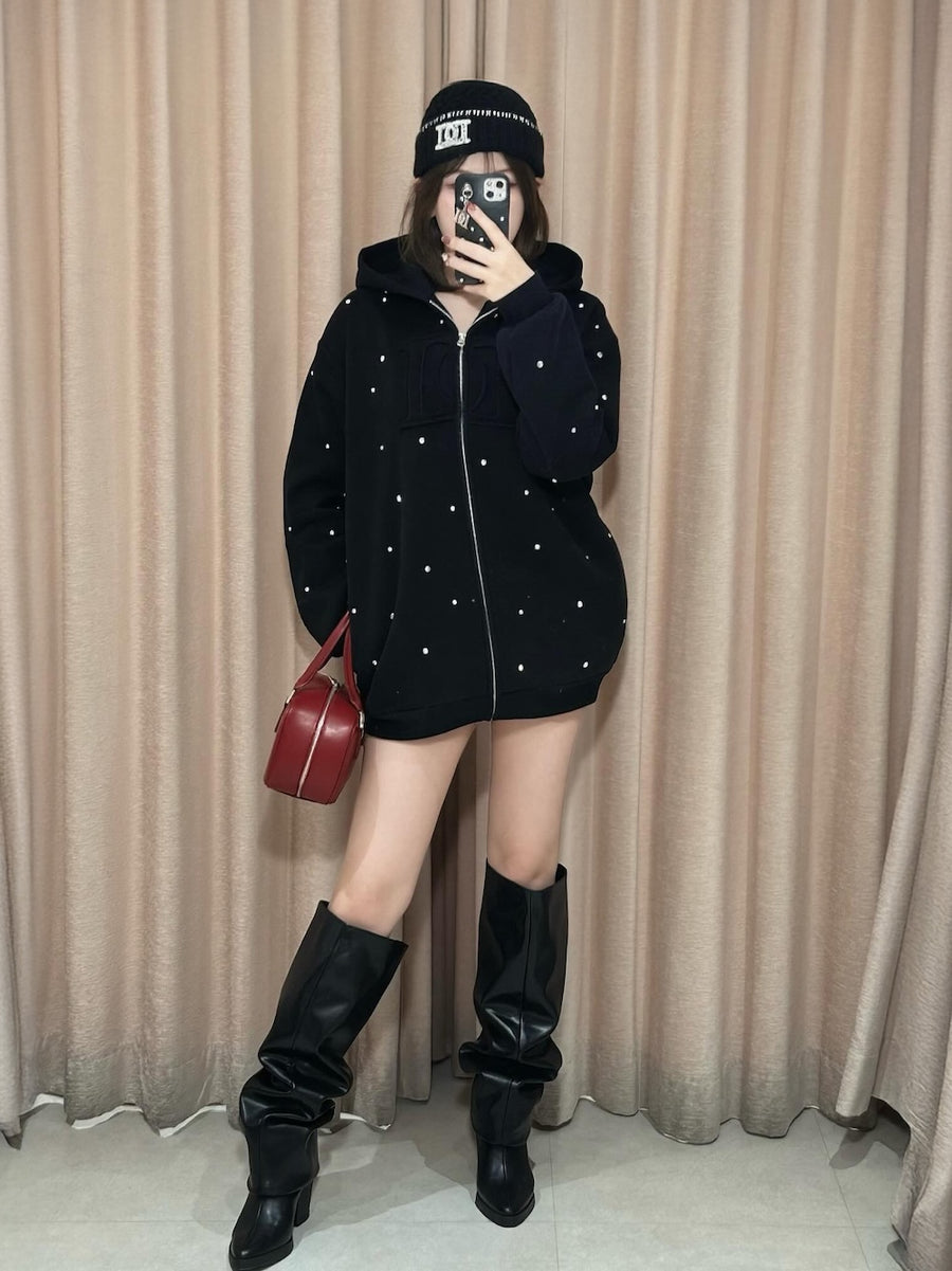 モデル：164cm（着用サイズ：FREE　着用カラー：BLK）