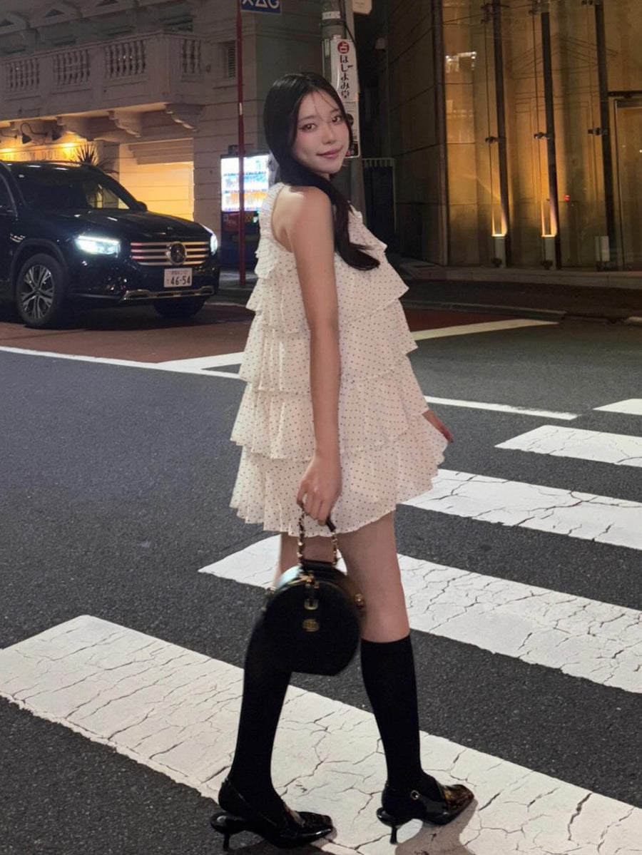 モデル：155cm（着用サイズ：FREE　着用カラー：IVO）