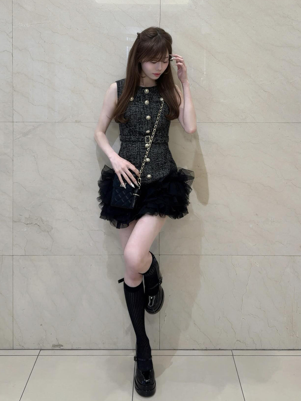 モデル：161cm（着用サイズ：FREE　着用カラー：BLK）