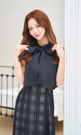 モデル：163cm（着用サイズ：FREE　着用カラー：BLK）