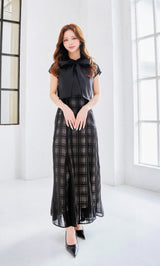 モデル：163cm（着用サイズ：FREE　着用カラー：BLK）