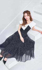 モデル：158cm（着用サイズ：FREE　着用カラー：BLK）