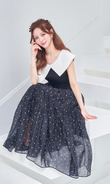 モデル：158cm（着用サイズ：FREE　着用カラー：BLK）