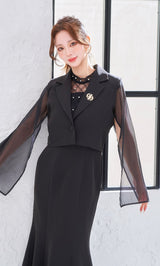 モデル：158cm（着用サイズ：FREE　着用カラー：BLK）