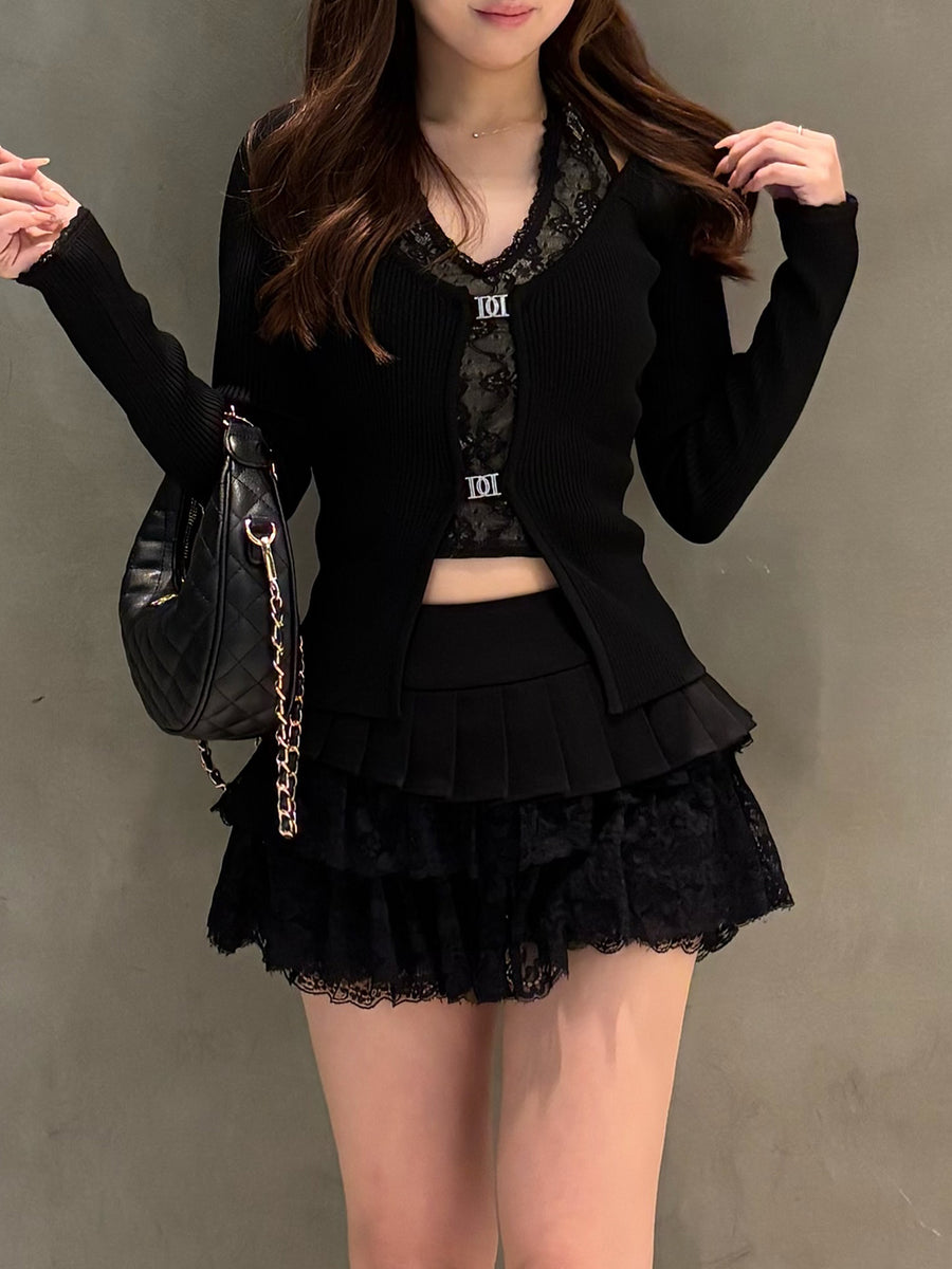 モデル：155cm（着用サイズ：FREE　着用カラー：BLK）