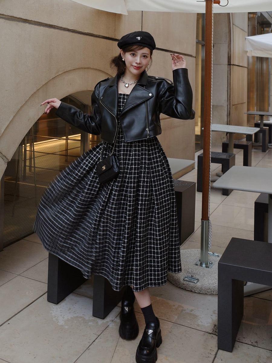 モデル：164cm（着用サイズ：FREE　着用カラー：BLK）