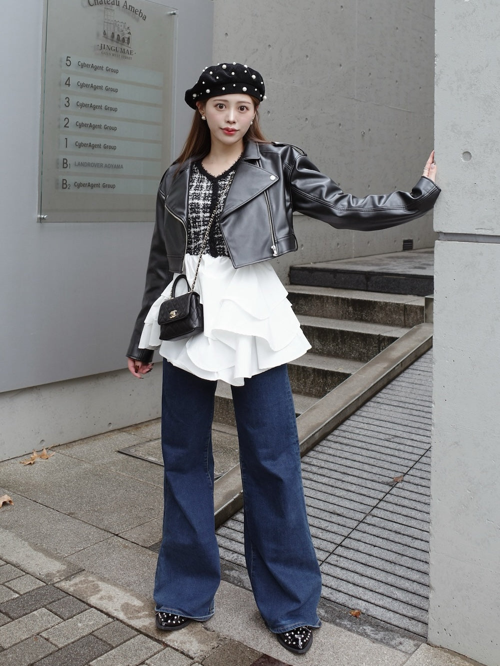 モデル：164cm（着用サイズ：FREE　着用カラー：BLK）