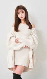 モデル：159cm（着用サイズ：FREE　着用カラー：IVO）
