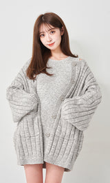 モデル：159cm（着用サイズ：FREE　着用カラー：GRY）