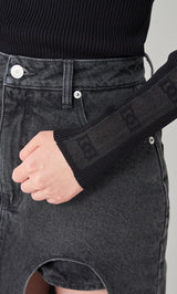 モデル：159cm（着用サイズ：FREE　着用カラー：BLK）