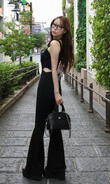 モデル：155cm（着用サイズ：F-S　着用カラー：BLK）