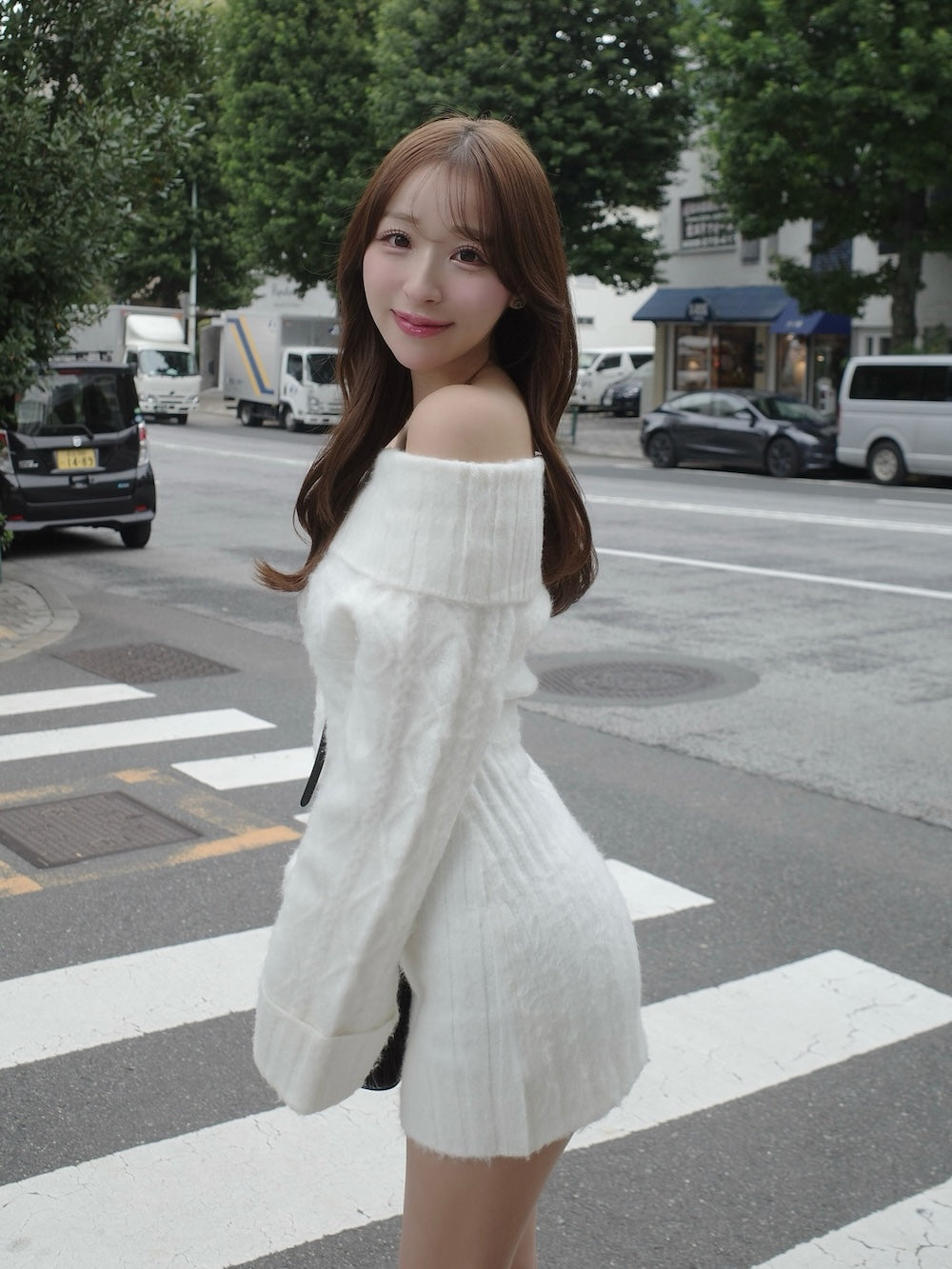 モデル：158cm（着用サイズ：FREE　着用カラー：WHT）