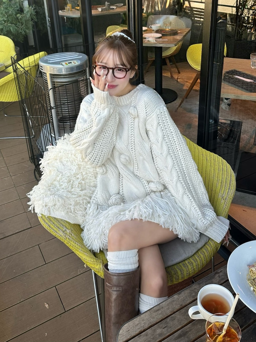 モデル：156cm（着用サイズ：FREE　着用カラー：WHT）