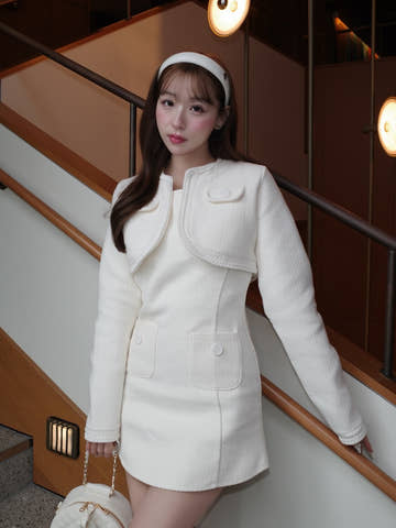 モデル：156cm（着用サイズ：FREE　着用カラー：IVO）