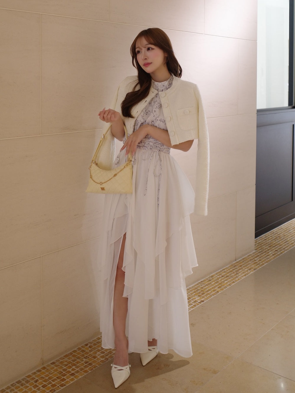 モデル：156cm（着用サイズ：FREE　着用カラー：IVO）