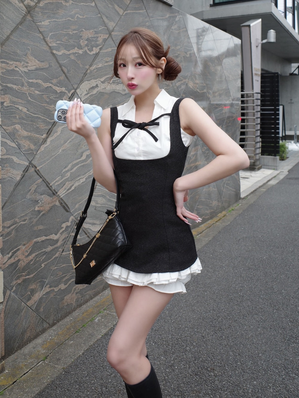 モデル：156cm（着用サイズ：FREE　着用カラー：BLK）