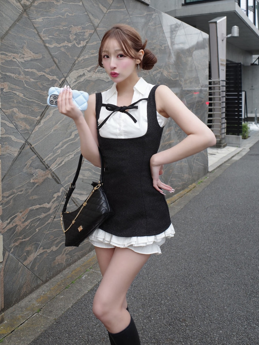 モデル：156cm（着用サイズ：FREE　着用カラー：BLK）