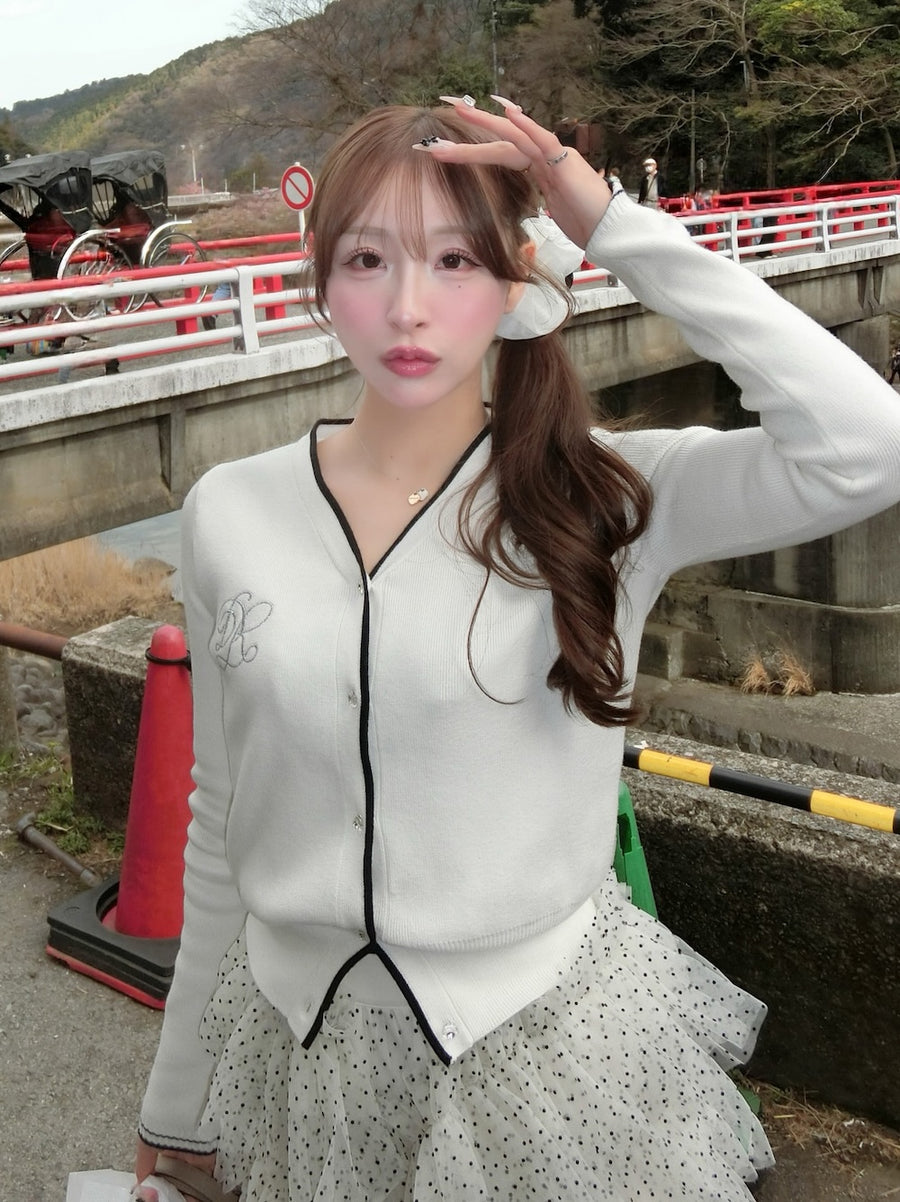モデル：156cm（着用サイズ：FREE　着用カラー：WHT）