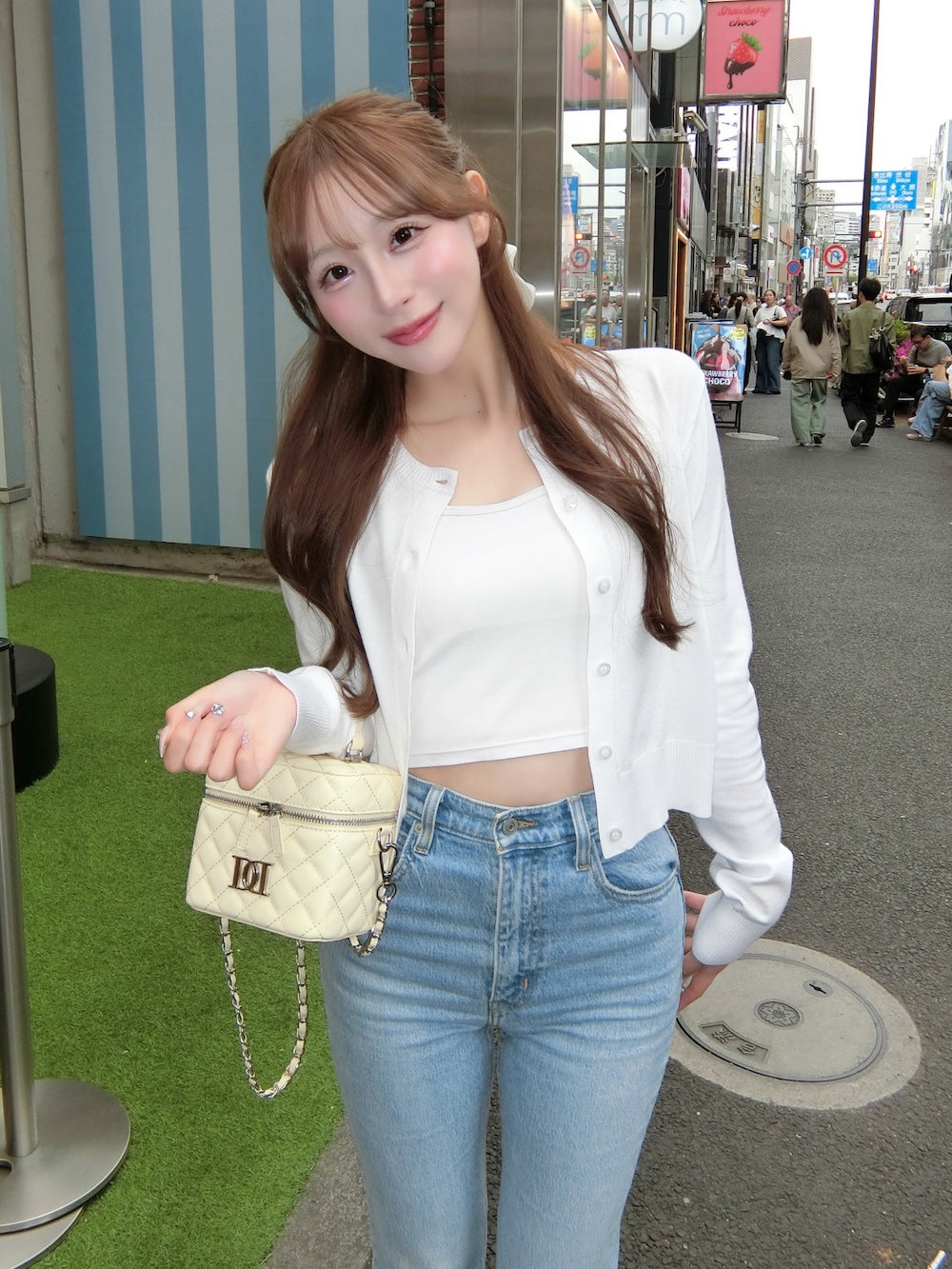 モデル：156cm（着用サイズ：FREE　着用カラー：WHT）