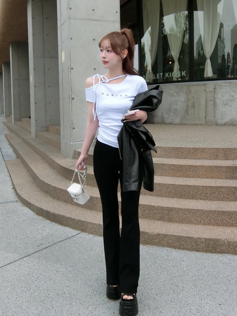 Neck Ribbon One-Shoulder T-Shirt – Darich