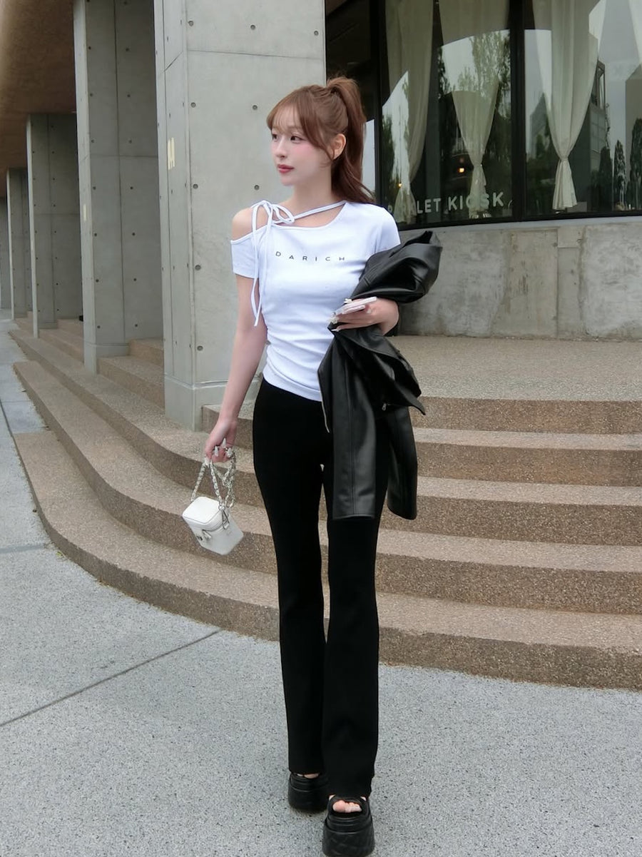 モデル：156cm（着用サイズ：FREE　着用カラー：WHT）