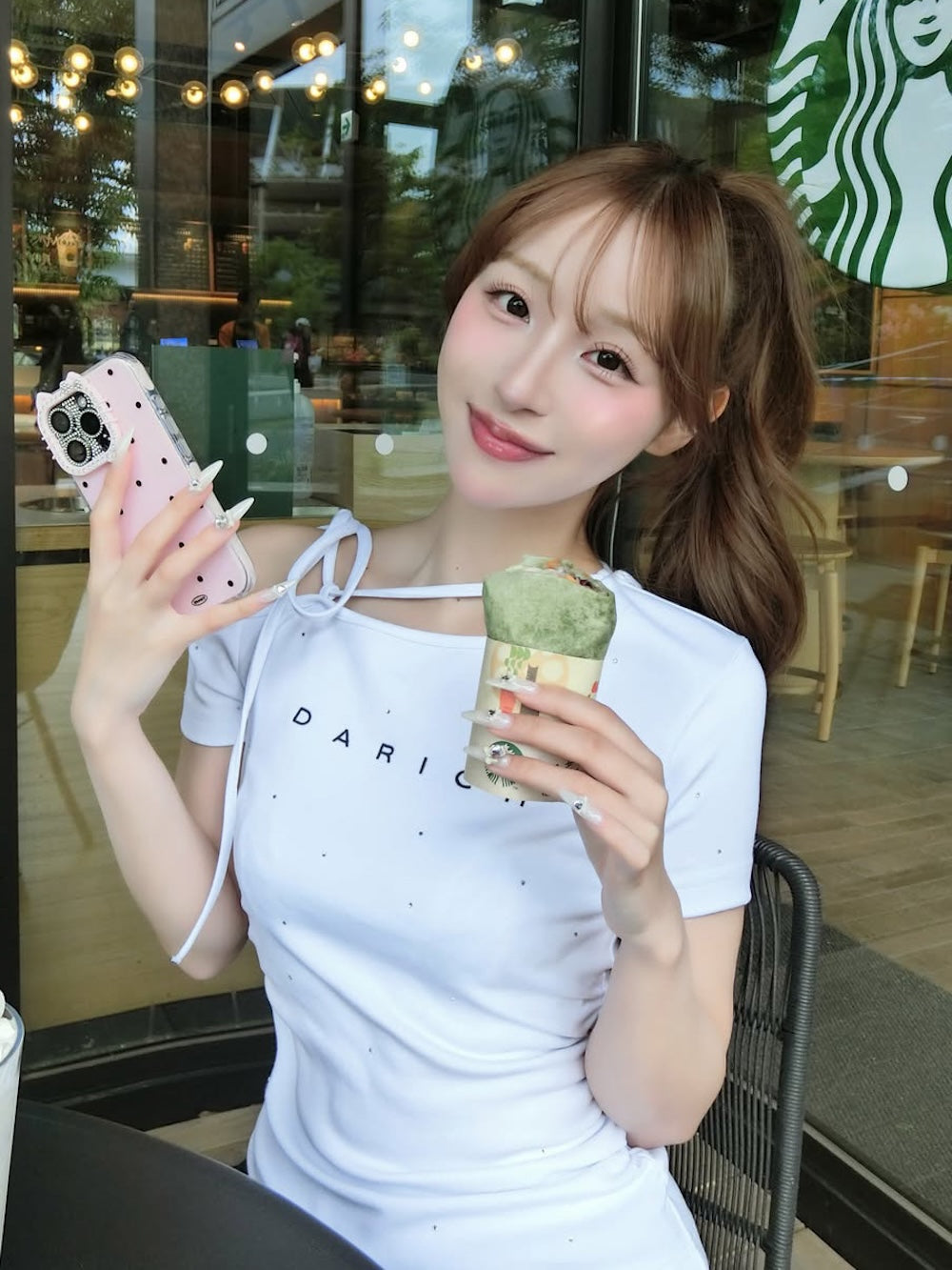 ネックリボンワンショルダーTシャツ