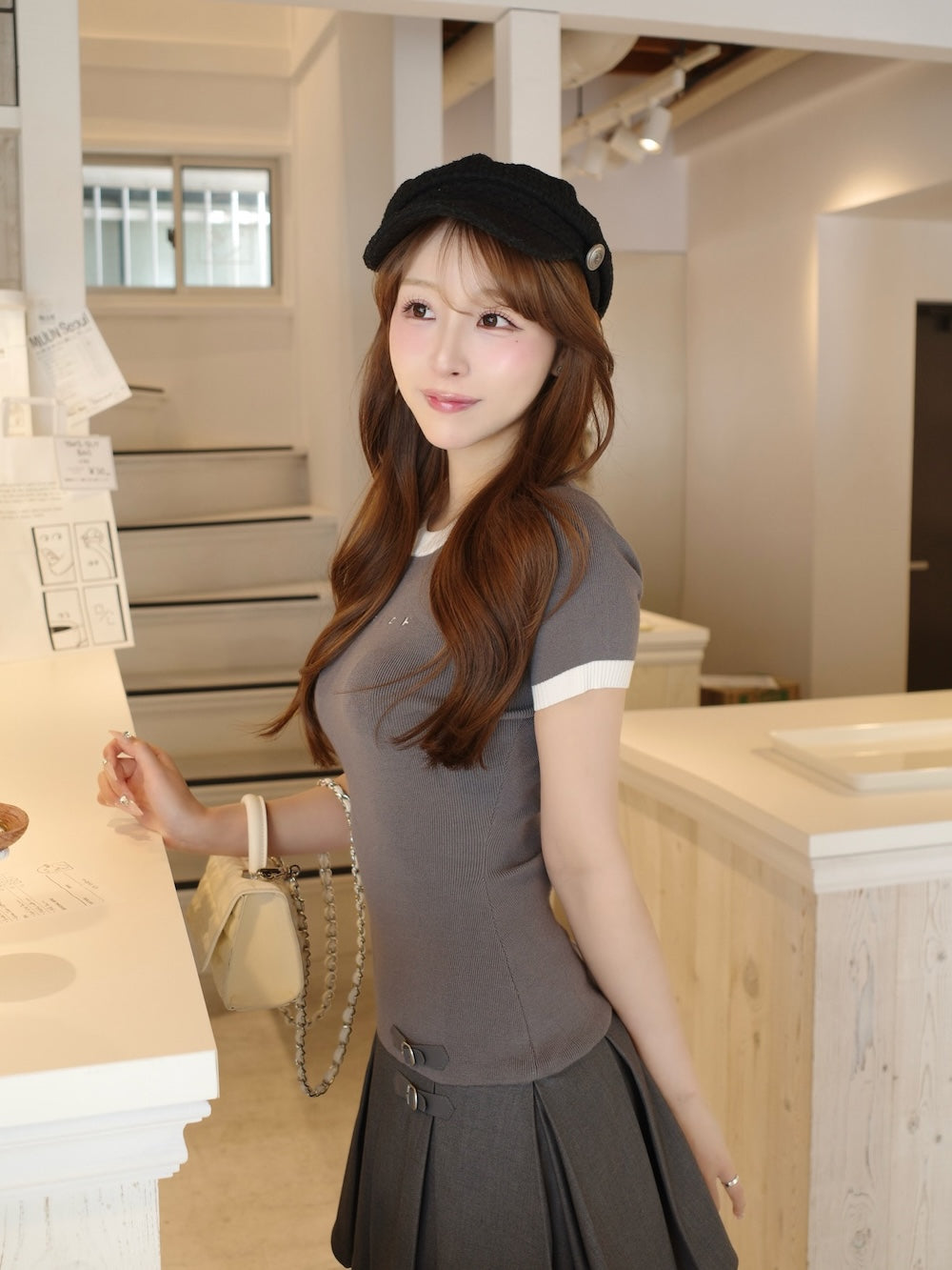 モデル：156cm（着用サイズ：FREE　着用カラー：GRY）