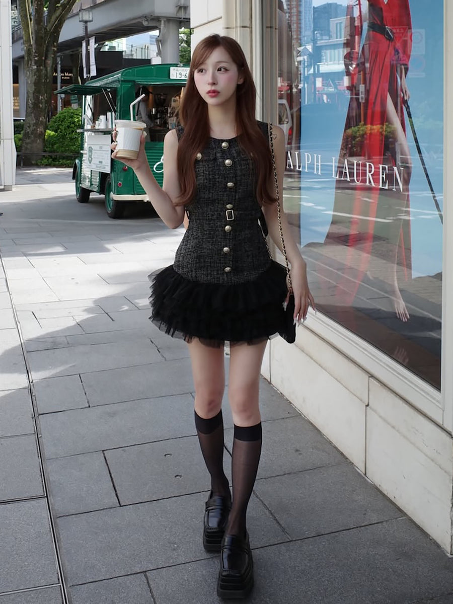 モデル：156cm（着用サイズ：FREE　着用カラー：BLK）