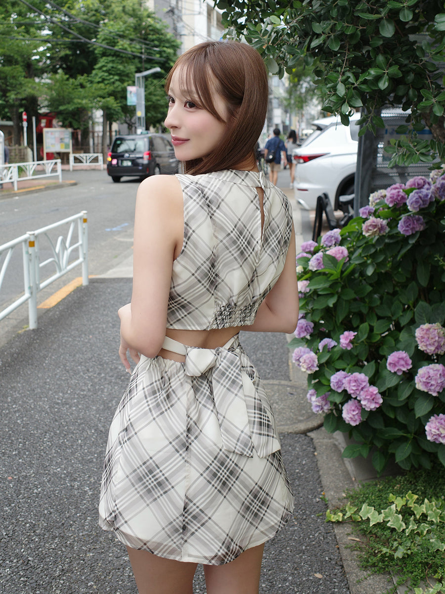 モデル：156cm（着用サイズ：FREE　着用カラー：GRY）