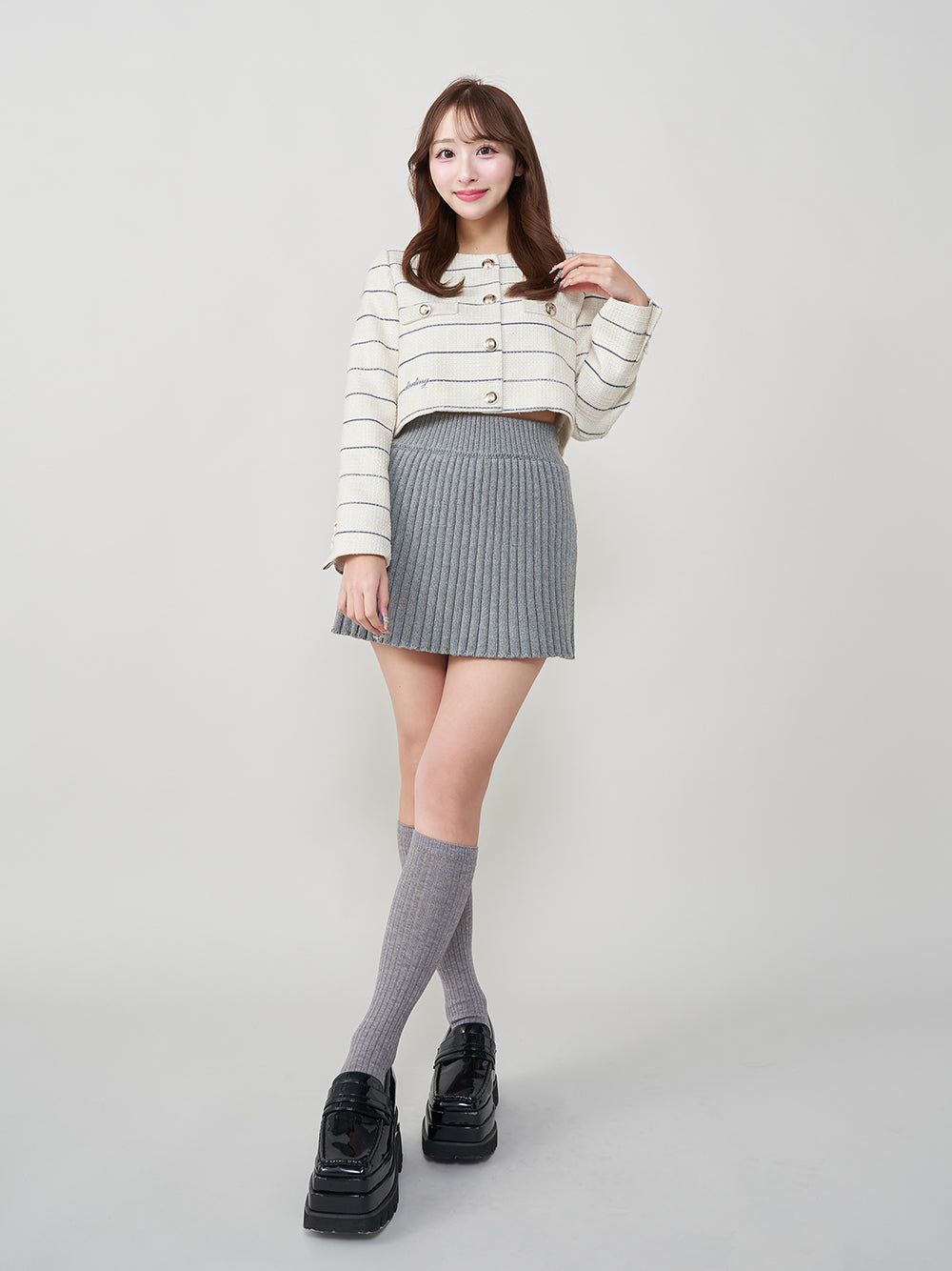 モデル：156cm（着用サイズ：FREE　着用カラー：IVO）