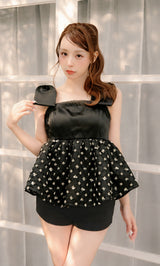 モデル：156cm（着用サイズ：FREE　着用カラー：BLK）