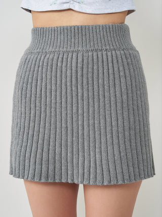モデル：156cm（着用サイズ：FREE　着用カラー：GRY）