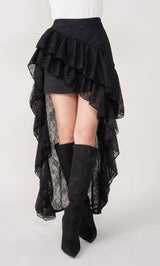 モデル：156cm（着用サイズ：FREE　着用カラー：BLK）