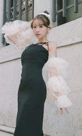 モデル：156cm（着用サイズ：FREE　着用カラー：BLK）