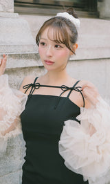 モデル：156cm（着用サイズ：FREE　着用カラー：BLK）