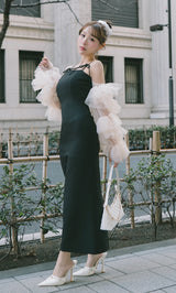 モデル：156cm（着用サイズ：FREE　着用カラー：BLK）